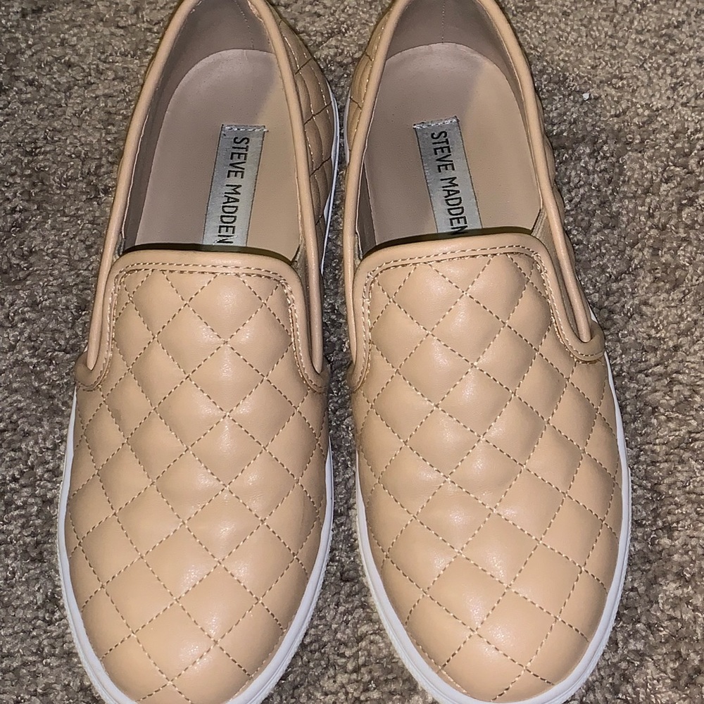 Rose gold/ beige Ecentrcq Steve Madden sneakers